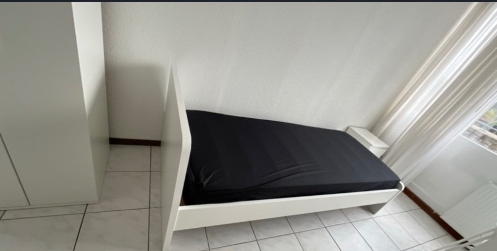 Complete IKEA Bedroom Furniture Set, Ophalen of Verzenden, Zo goed als nieuw, Eenpersoons