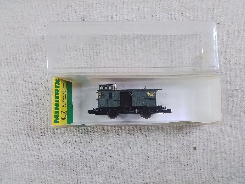 Minitrix Postwagen/Gepäckwagen der KBayrStB, Gelijkstroom, Verzenden, Trix, Wagon