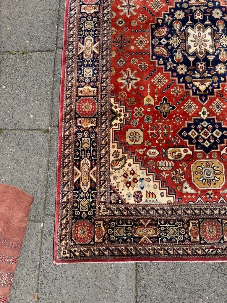 Exclusief zijden Qom tapijt , Silk Persian Carpet 200x135 cm, 100 tot 150 cm, Zijde, Ophalen of Verzenden, Zo goed als nieuw