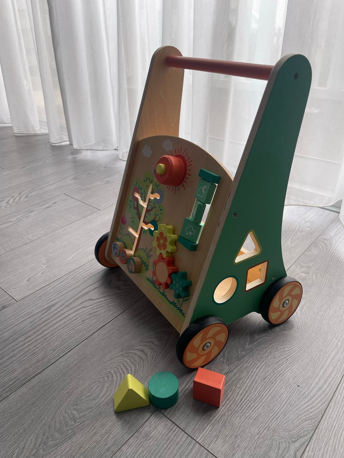 Houten loopwagen met activiteitenpaneel en blokken, Ophalen, Zo goed als nieuw, Overige typen, Met wieltjes