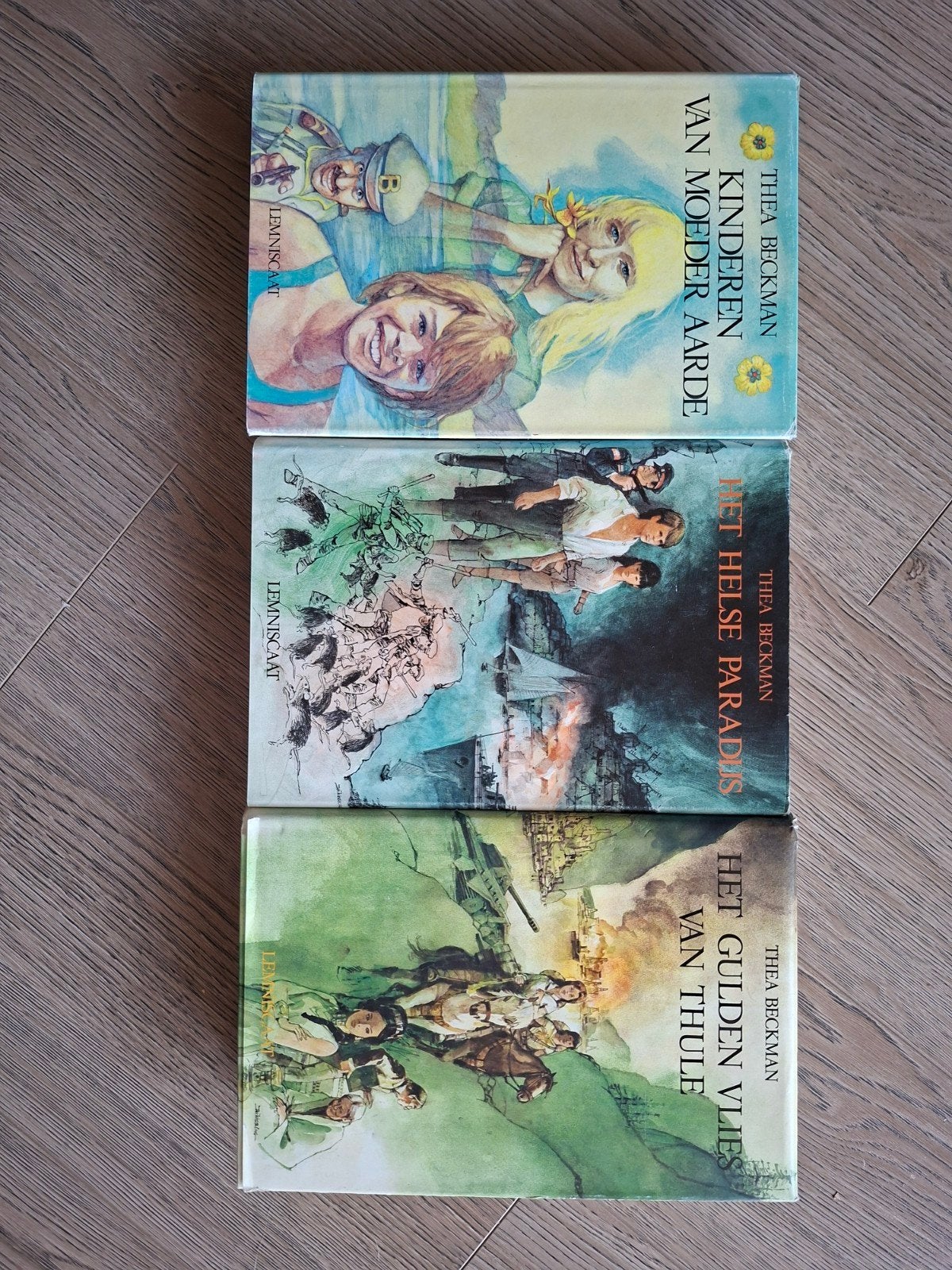 Thea Beckman - Kinderen van moeder aarde trilogie, Ophalen of Verzenden, Gelezen, Thea Beckman
