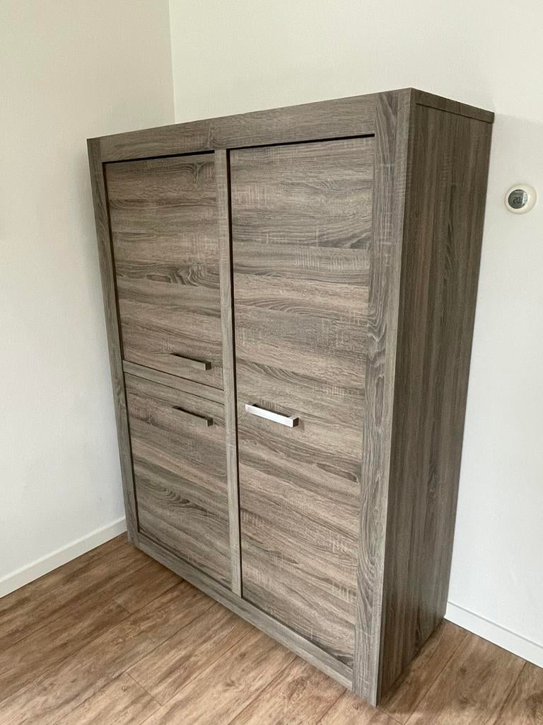 Woonsquare - Houten kast 170 hoog 130 breed - black oak, Ophalen, Zo goed als nieuw