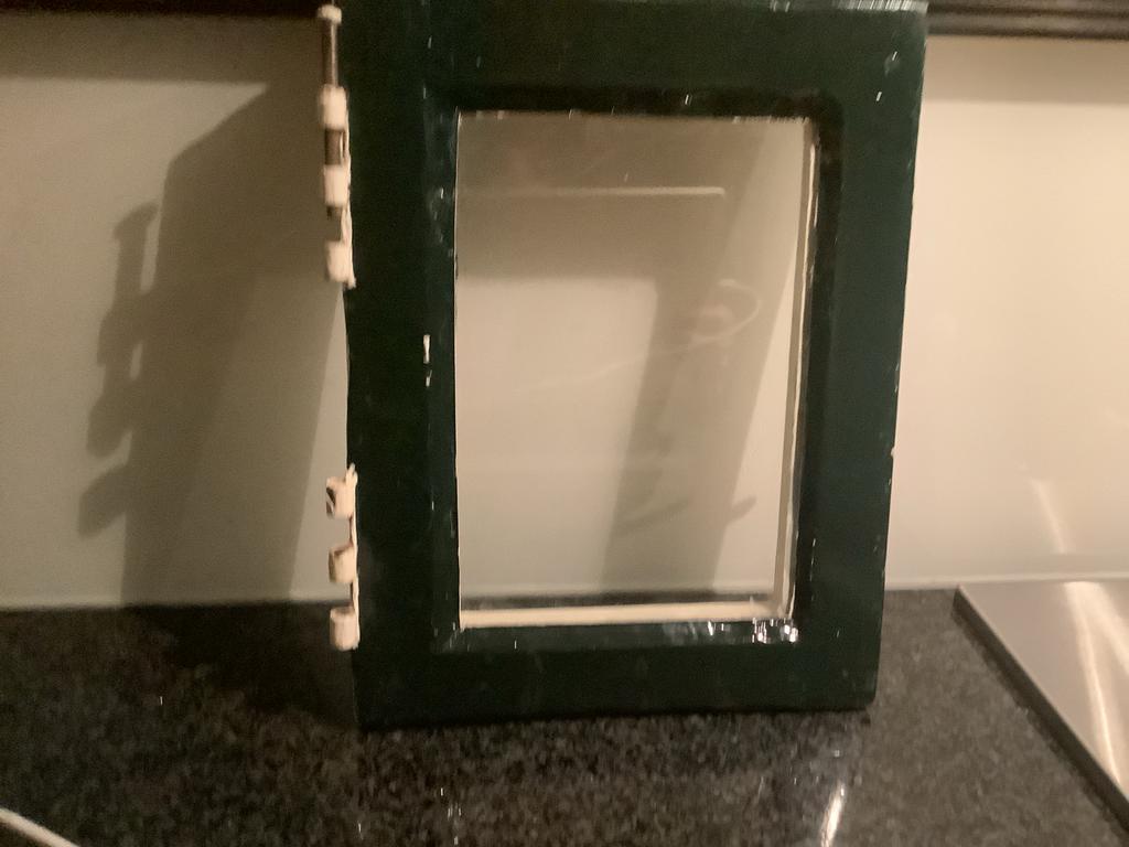 Antiek klein kozijn met raam uit huis van 1900, Ophalen of Verzenden, Gebruikt, Gevelraam of Ruit, Minder dan 80 cm