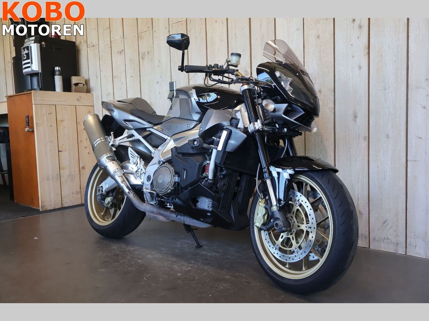 Aprilia TUONO (bj 2006), 2 cilinders, Motorrijbewijs A, Bedrijf, Onbekend