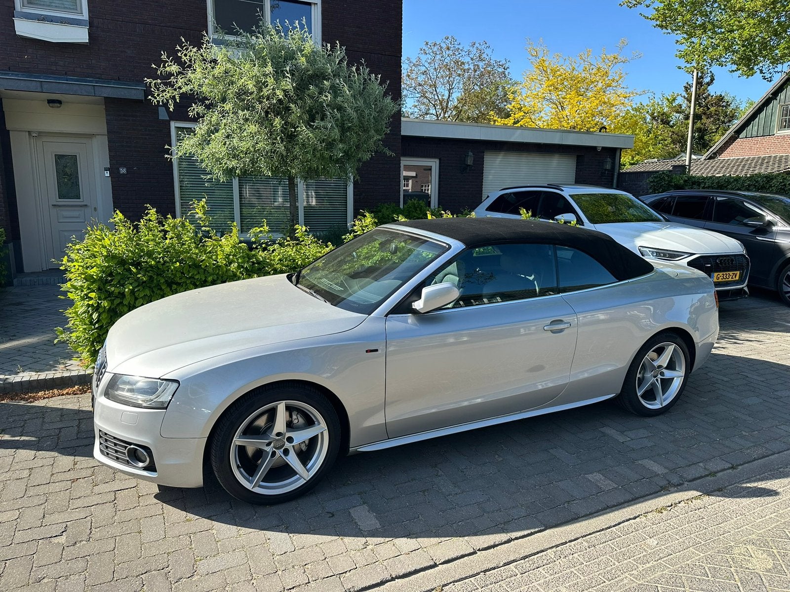 Audi A5 2.0 Tfsi 211 pk alles S-Line  Cabriolet 2009 Grijs, Auto's, Voorwielaandrijving, 15 km/l, Zwart, 4 cilinders