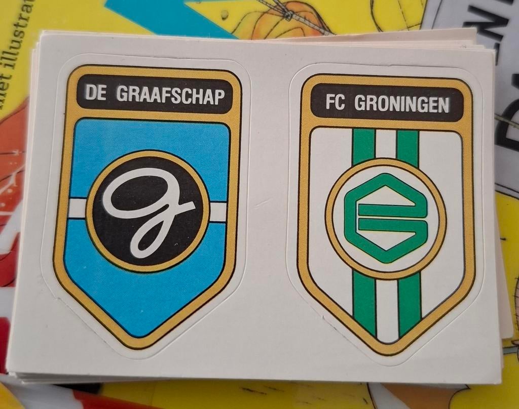 Voetbal 80 De Graafschap/ FC Groningen logo, Verzamelen, Ophalen of Verzenden, Nieuw, Overige binnenlandse clubs, Poster, Plaatje of Sticker