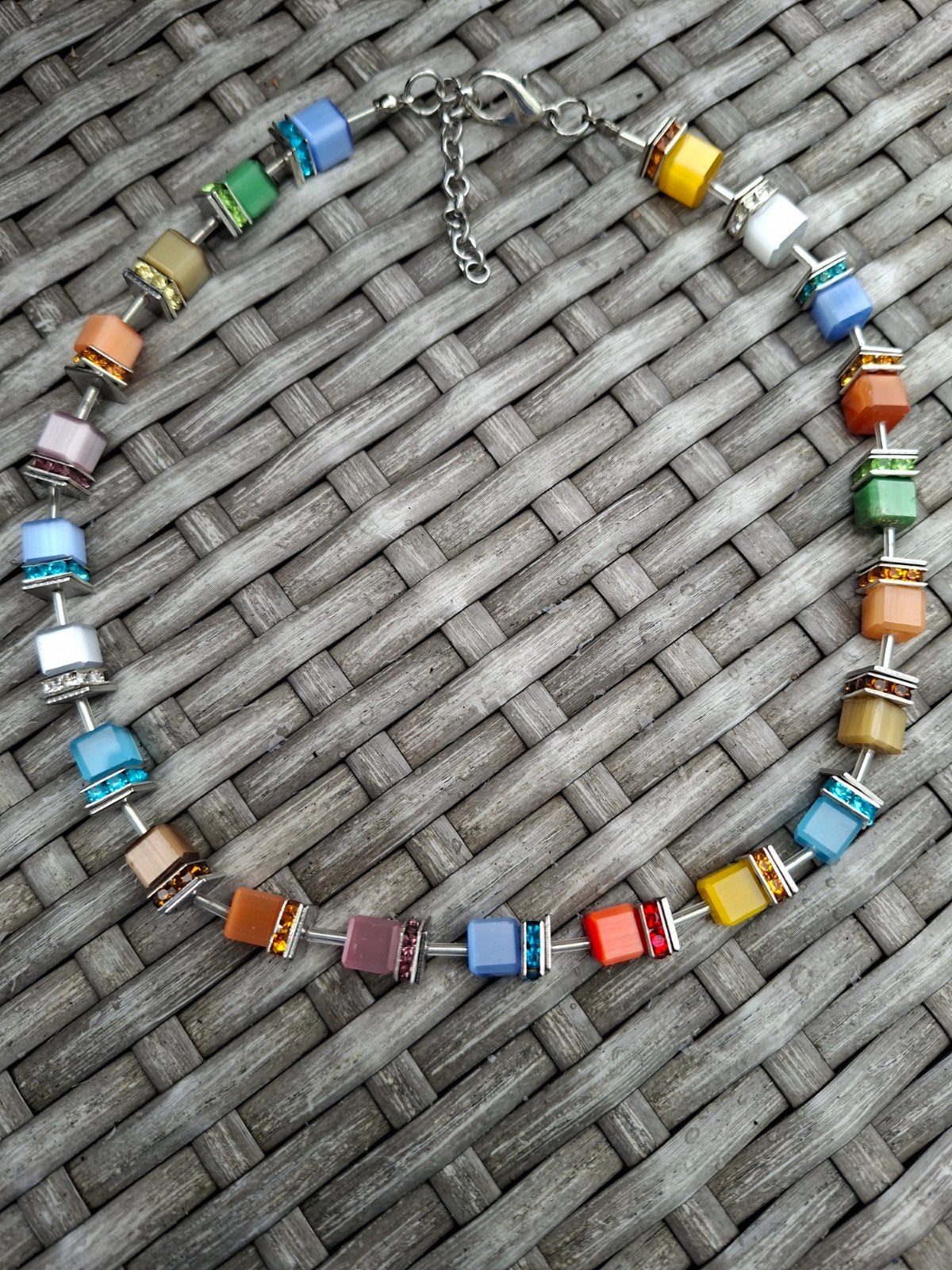 Ketting 45-49 cm blok kralen met strass, Sieraden, Tassen en Uiterlijk, Ophalen of Verzenden, Nieuw, Overige materialen, Met strass