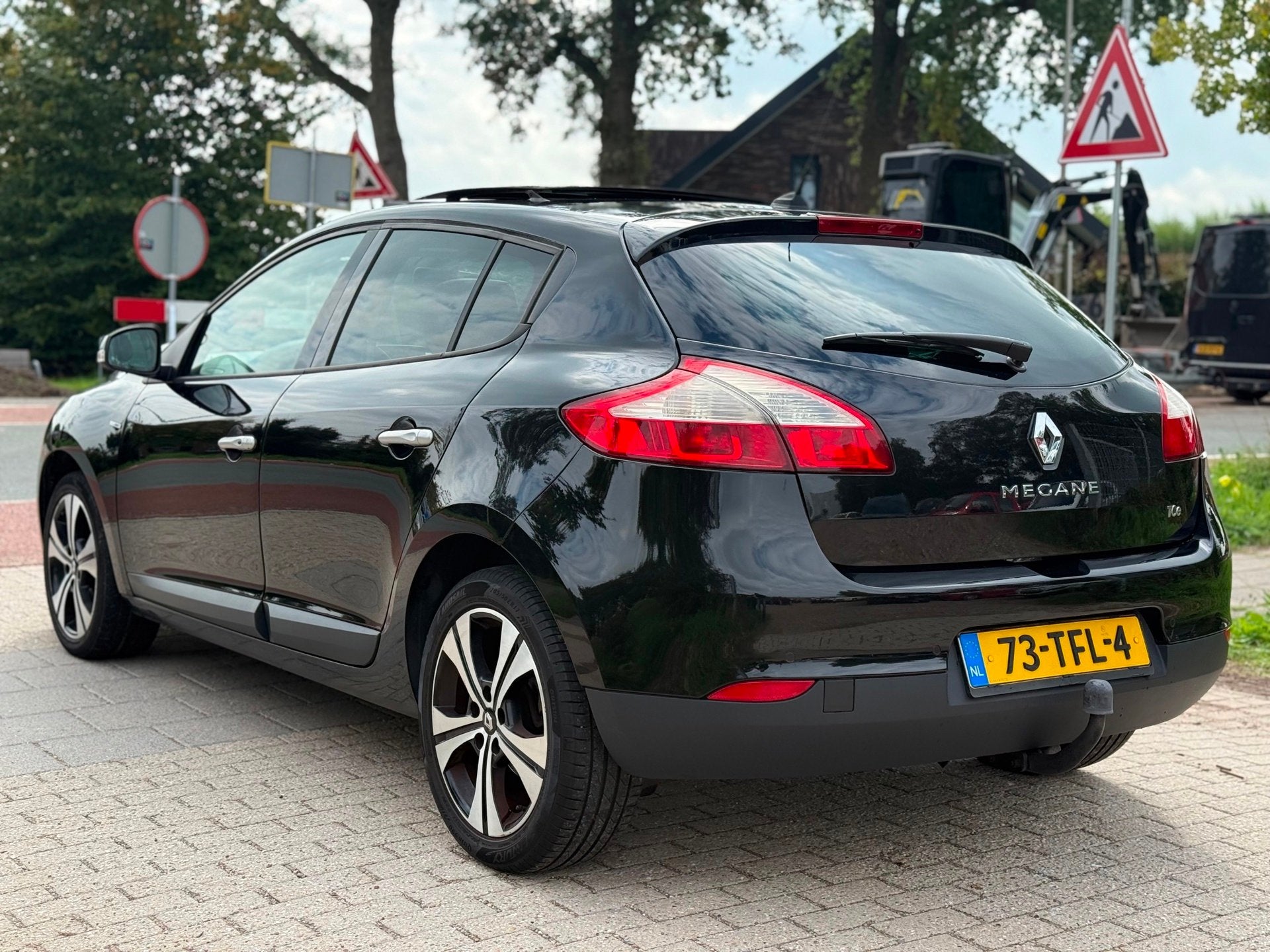 Renault Mégane 1.4 TCe Bose AIRCO CRUISE HALFLEDER PANO PDC, Auto's, Voorwielaandrijving, Gebruikt, 4 cilinders, Leder en Stof
