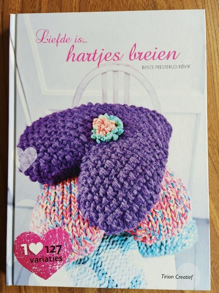 Liefde is hartjes breien 127 variaties, Ophalen of Verzenden, Zo goed als nieuw, Breien en Haken