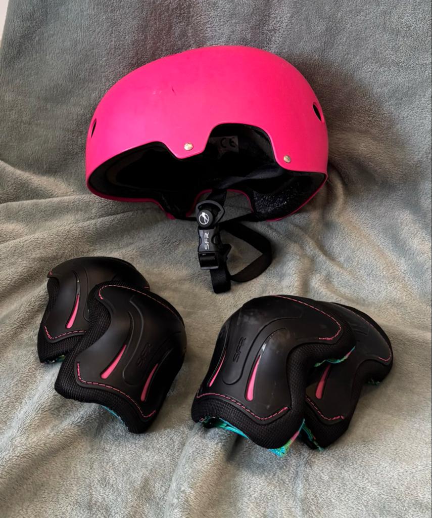 Roze helm en beschermers set voor kind, Ophalen, Gebruikt