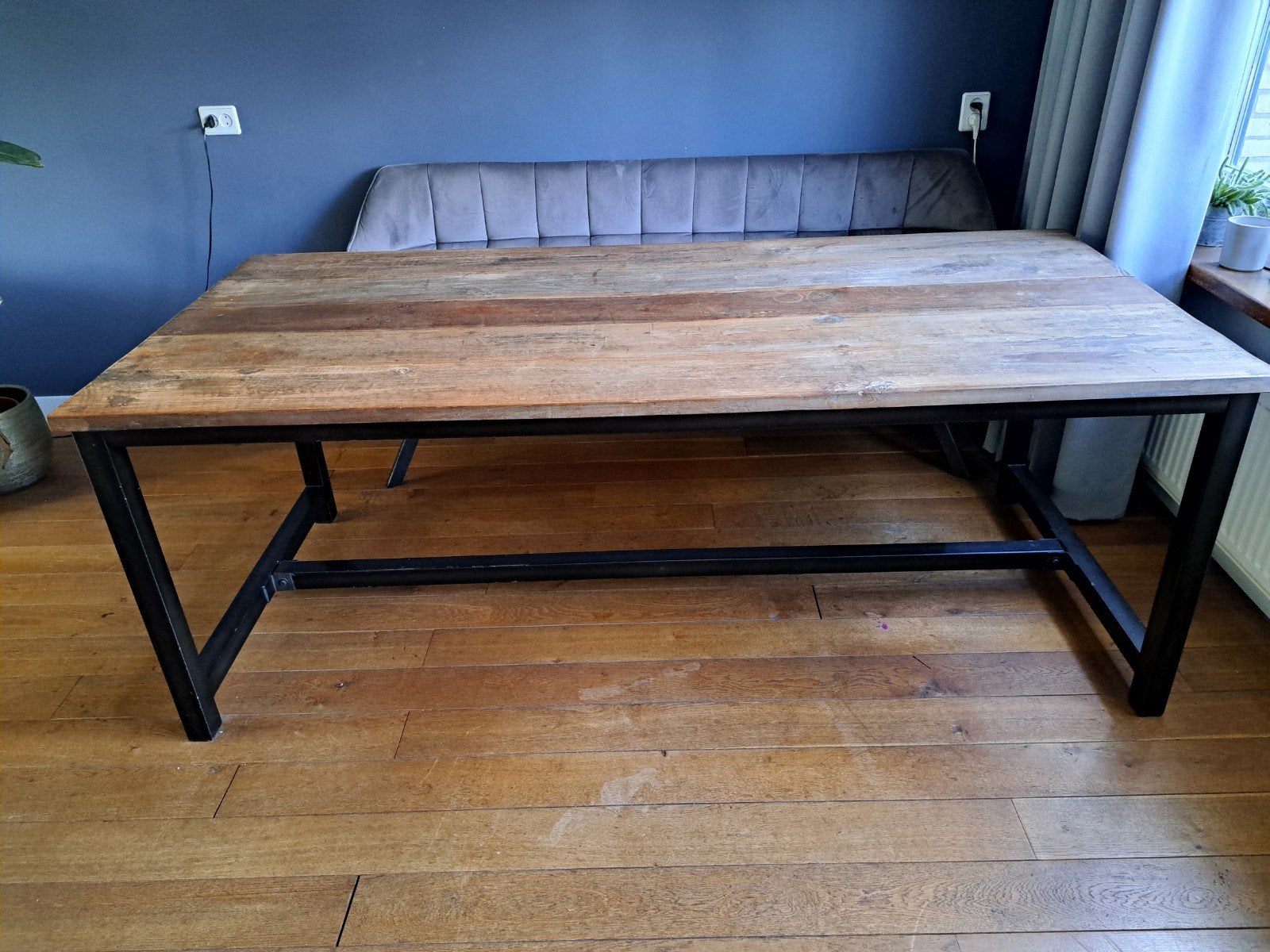 Eettafel acaciahout met stalen frame 200x90x75,5cm, Huis en Inrichting, Gebruikt, 200 cm of meer, 50 tot 100 cm, Vijf personen of meer