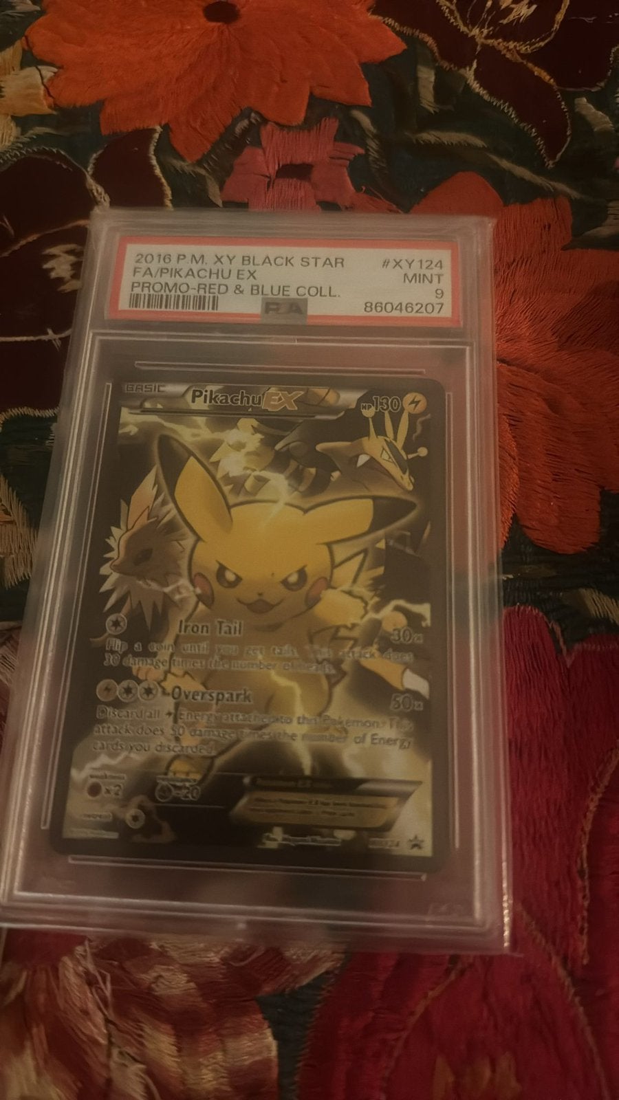 Pikachu XY black star promo red &blue collection psa 9, Hobby en Vrije tijd, Verzamelkaartspellen | Pokémon, Ophalen, Zo goed als nieuw