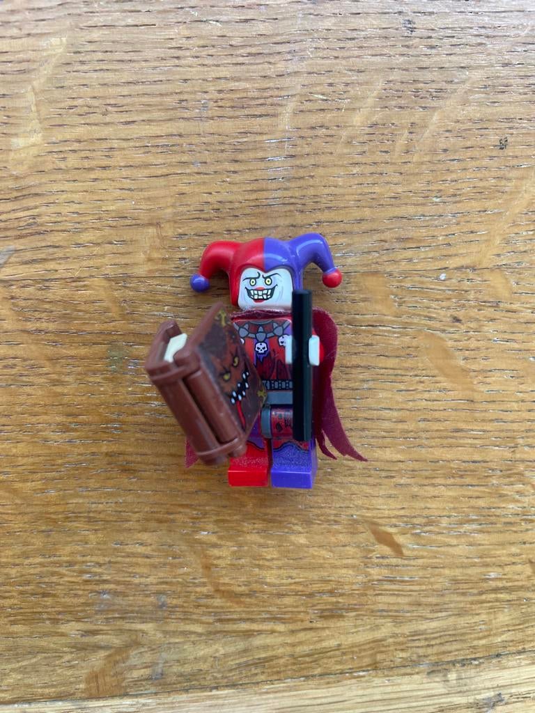 LEGO Nexo Knights Jestro minifiguur met boek en staf, Ophalen of Verzenden, Gebruikt, Jongen of Meisje