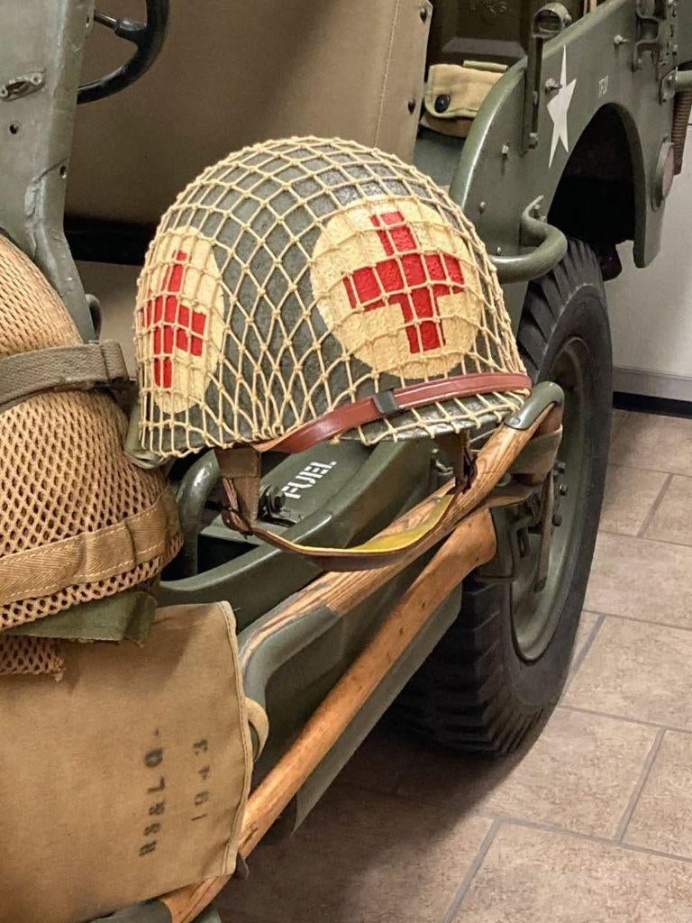 Medic helmen - Us ww2, Ophalen of Verzenden, Engeland, Helm of Baret