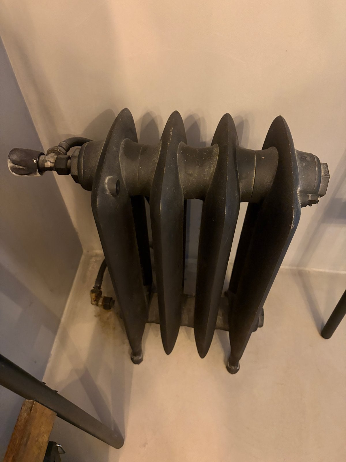 Antieke gietijzeren radiator - Klassieke verwarming, Ophalen, 30 tot 80 cm, Gebruikt, Radiator