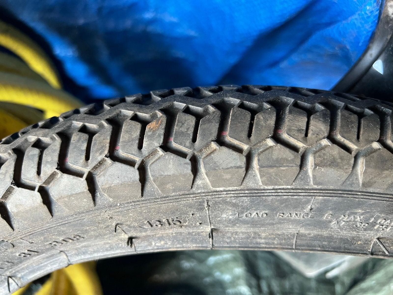 16 inch banden voor Tomos brommer (2005 & 2015), Fietsen en Brommers, Ophalen of Verzenden, Gebruikt