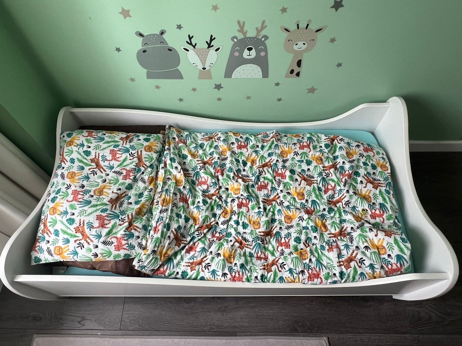 Peuterbed 70x140 wit inclusief matras, 70 tot 85 cm, Zo goed als nieuw, Matras, 140 tot 160 cm