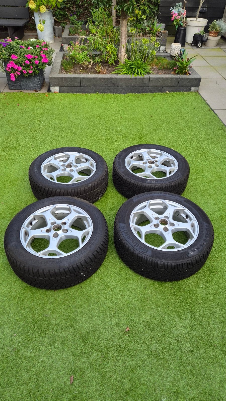 Ford 16 inch winterbanden met lichtmetalen velgen, Auto-onderdelen, Ophalen, 16 inch, Banden en Velgen, Winterbanden