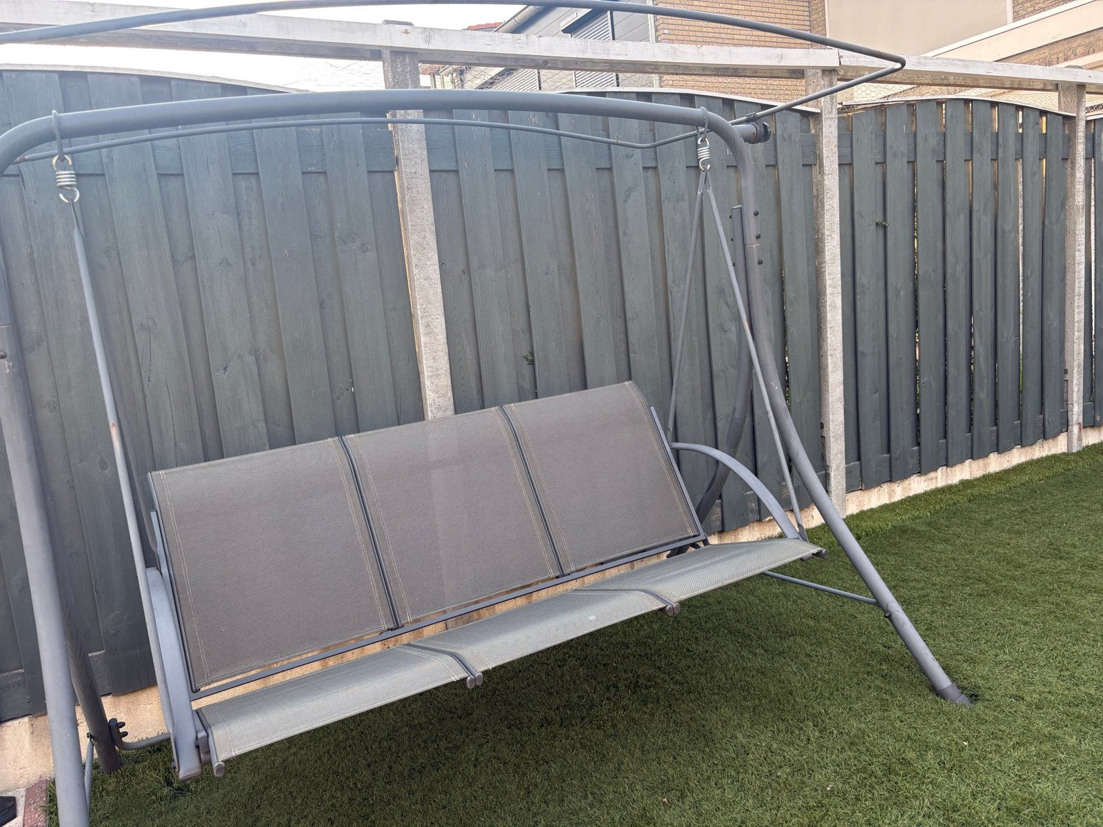 Comfortabele Schommelbank voor Tuin of Terras, Ophalen, Gebruikt, Metaal, Schommelbank