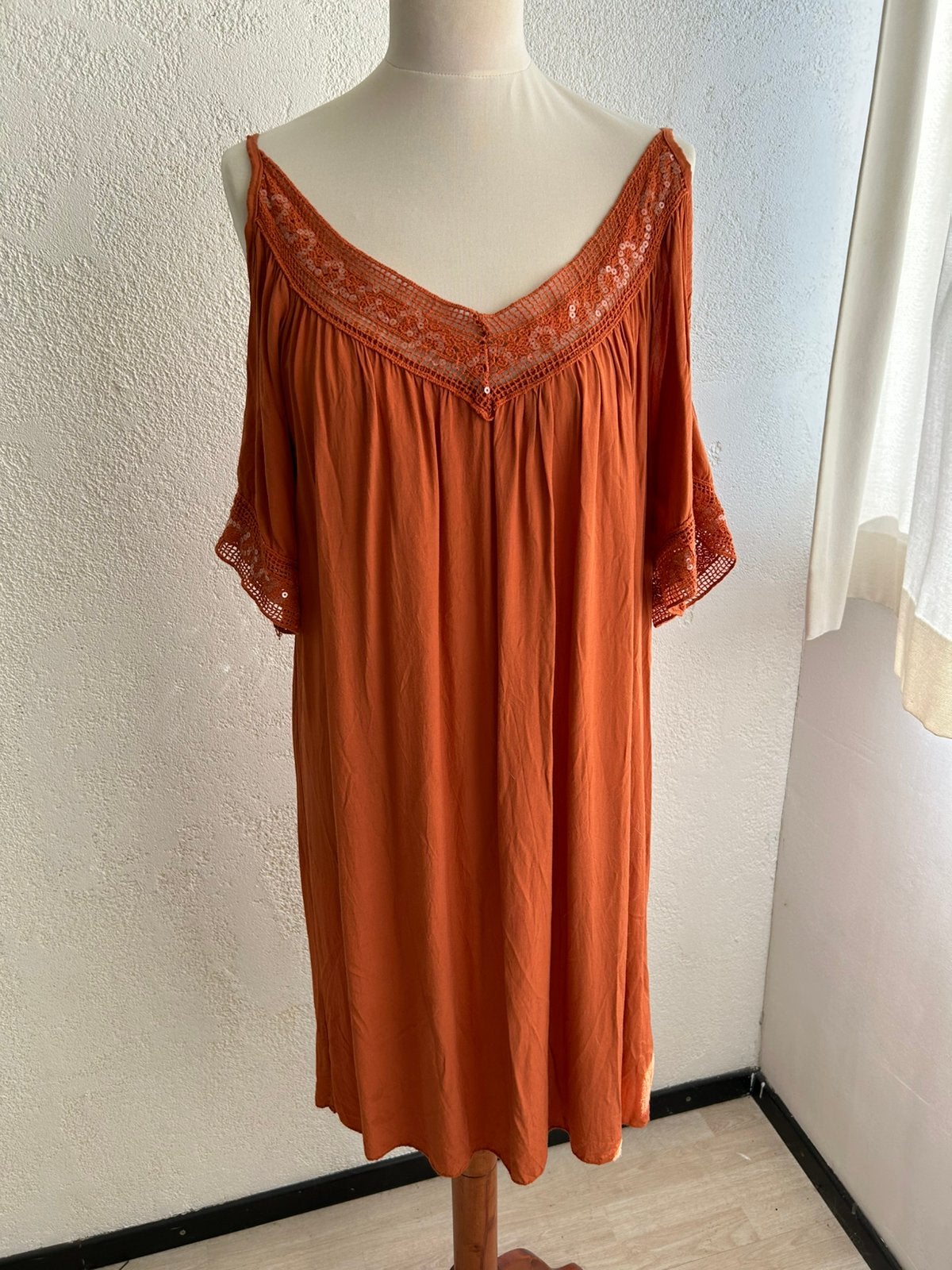 Leuke tuniek open schouder one size, Ophalen of Verzenden, Zo goed als nieuw, Oranje, Blouse of Tuniek