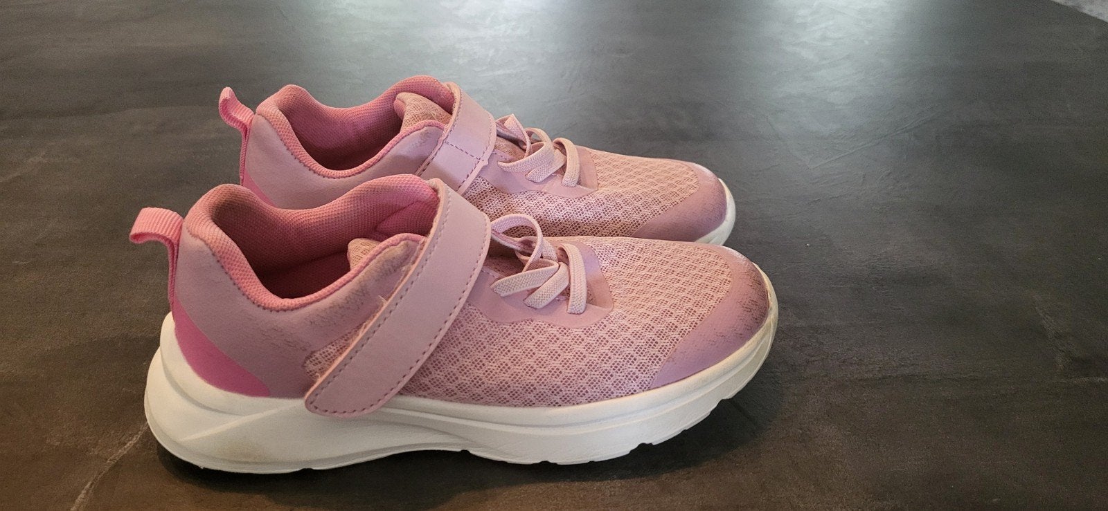 Osaga Gymschoen Maat 33 Roze, Meisje, Osaga, Ophalen of Verzenden, Zo goed als nieuw