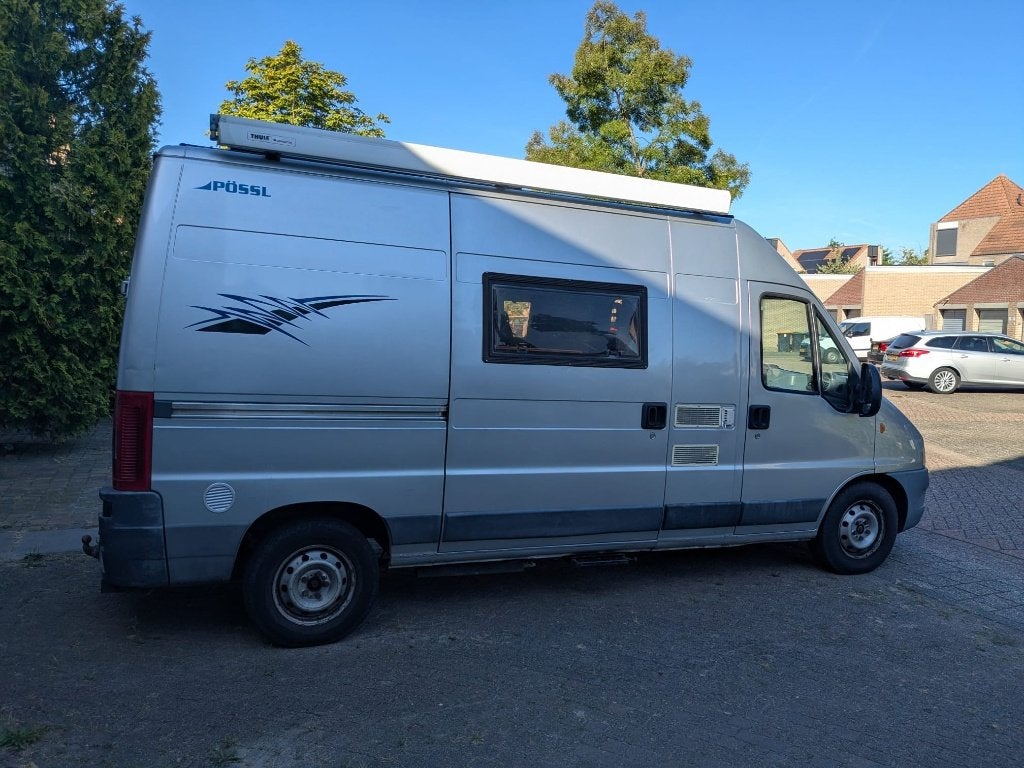 Mooie, praktische en ruime Possl camperbus uit 2004 met APK, Chemisch toilet, Buscamper of Camperbus, Koelkast, Reservewiel