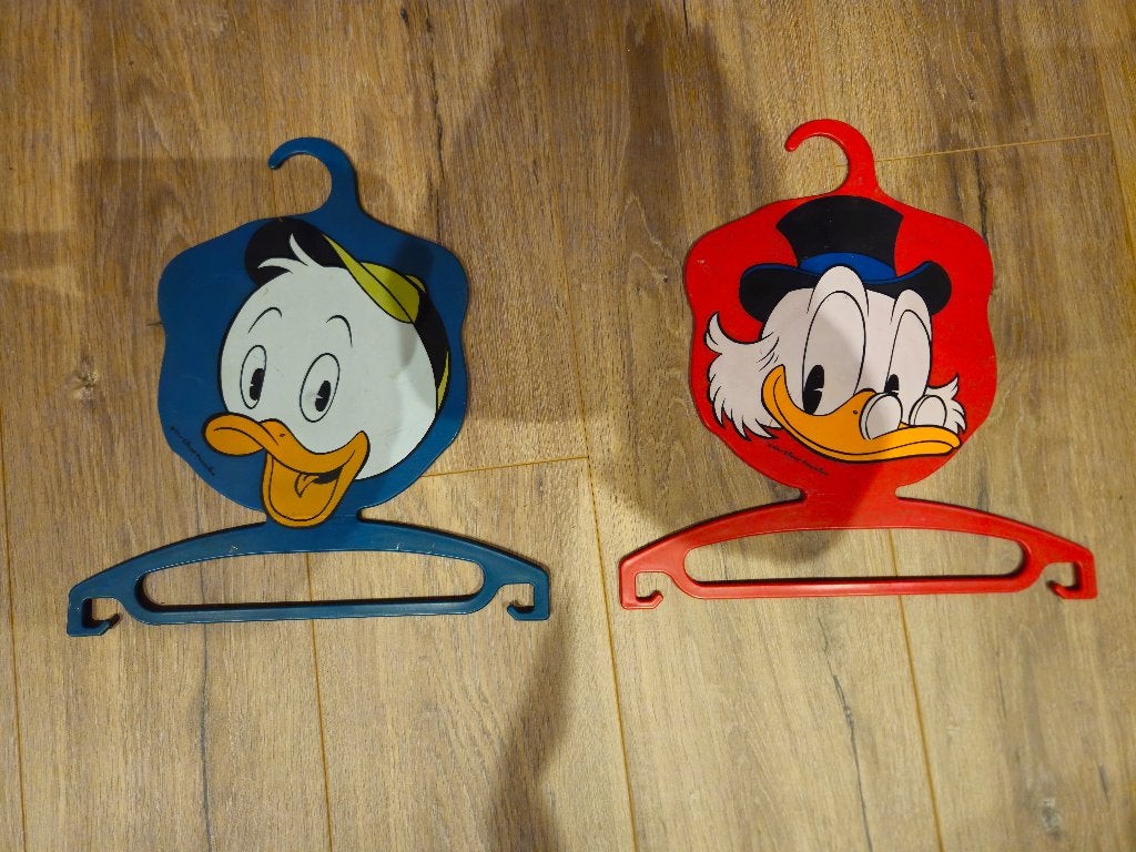 Vintage Walt Disney kinderkleerhangers, Verzamelen, Ophalen of Verzenden, Overige figuren, Gebruikt, Beeldje of Figuurtje
