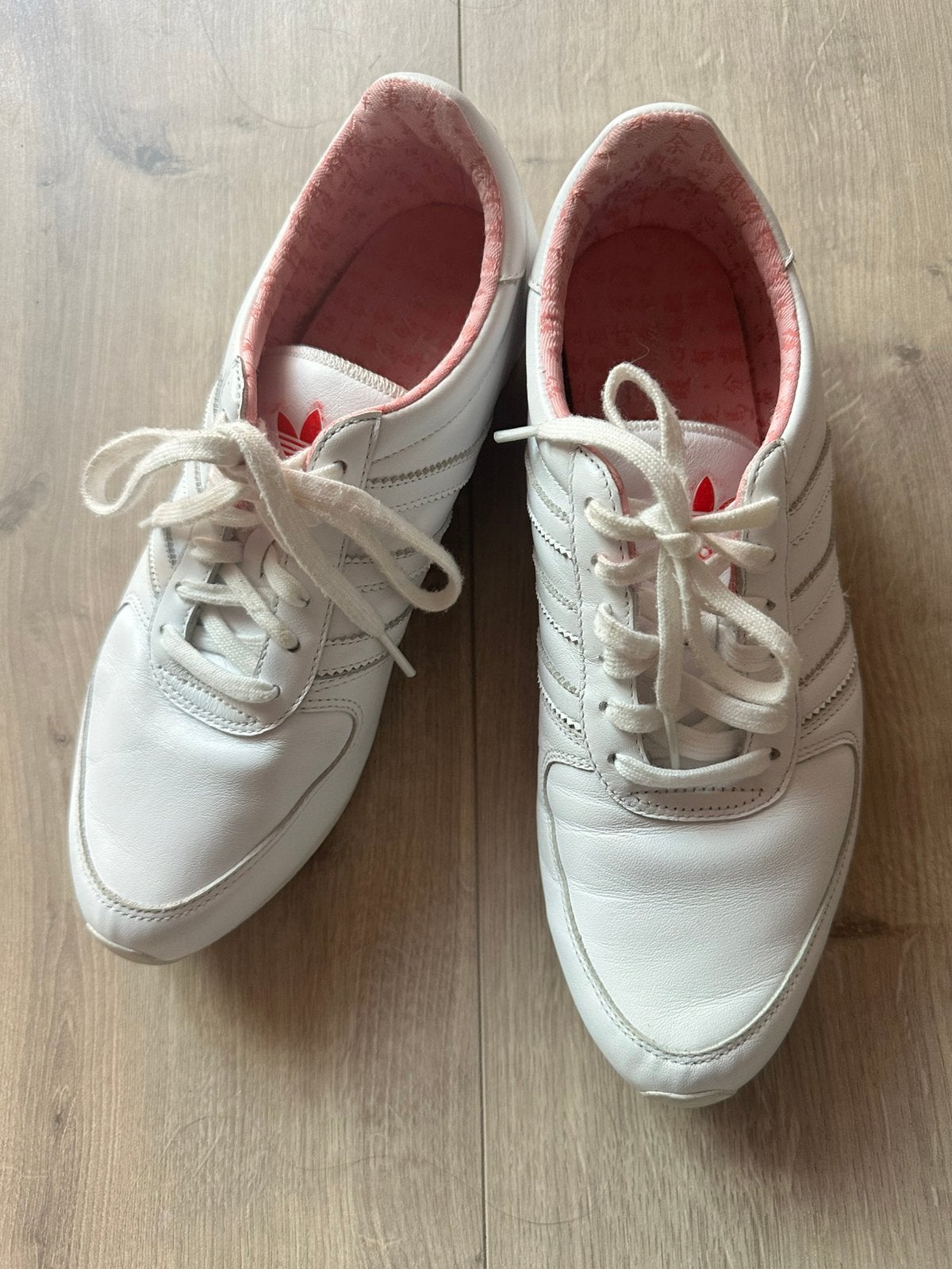 Rare Adidas Sleek Series SAMPLE – Limited Chinese Edition, Wit, Ophalen of Verzenden, Sneakers of Gympen, Gedragen
