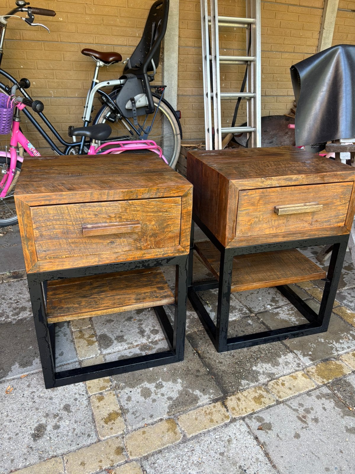 Industriele nachtkastjes Goossens, Ophalen, Zo goed als nieuw, Minder dan 45 cm, 55 tot 70 cm