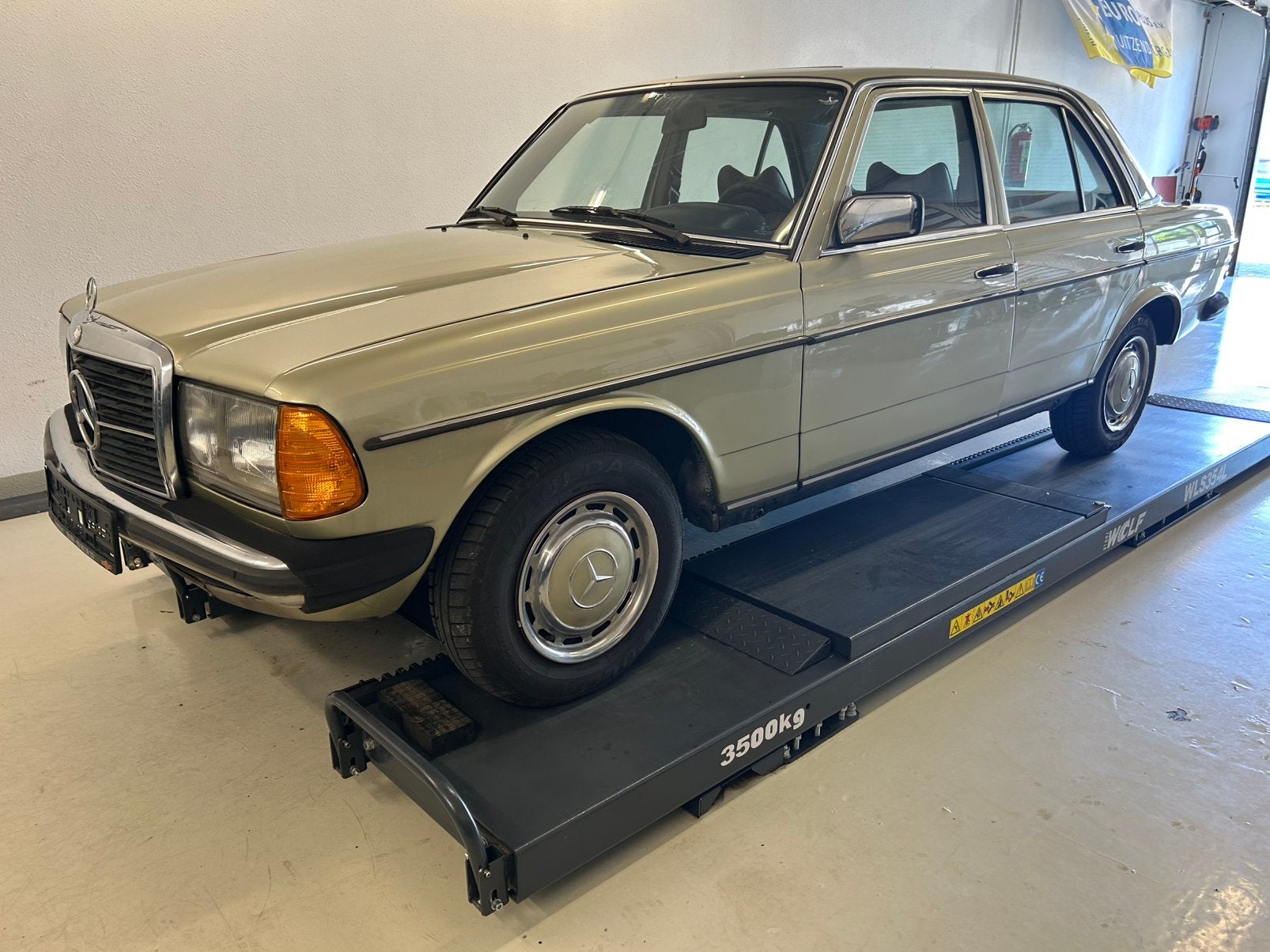 NETTE MERCEDES 300 D org SCHUIFDAK 1978, Auto's, Oldtimers, Mercedes-Benz, Diesel, Particulier, 3000 cc