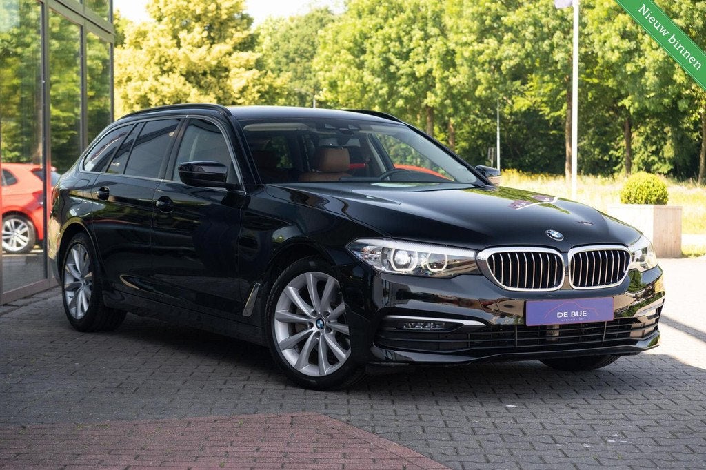 BMW 5-serie Touring 520i High Executive|Automaat|2e Eig|Lede, Auto's, BMW, Automaat, 1998 cc, Achterwielaandrijving, Euro 6