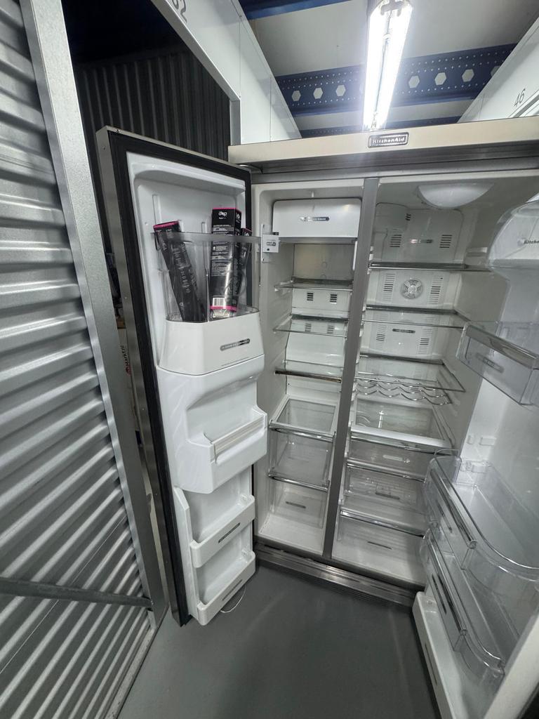 KitchenAid Amerikaanse koelkast / side-by-side koelkast RVS, Ophalen, 200 liter of meer, 60 cm of meer, Met aparte vriezer
