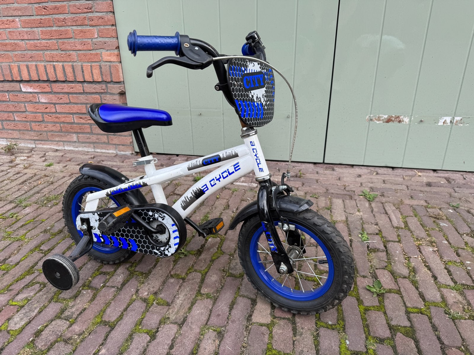 Jongensfiets 12 inch met zijwieltjes, Fietsen en Brommers, Ophalen, Gebruikt, 14 inch of minder, Handrem