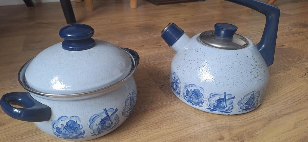 Vintage Pannenset en Theeketel, Ophalen of Verzenden, Gebruikt, Overige materialen, Pannenset