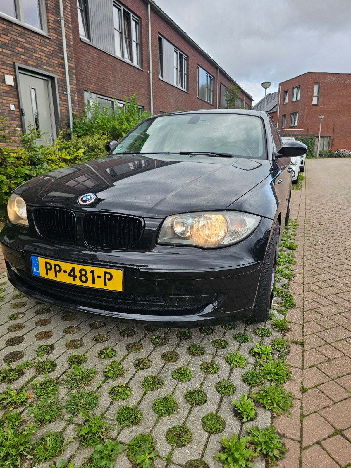 BMW 1-serie E87 2.0 118D | M-sport | APK t/m 30-09-2026, 1-Serie, 1995 cc, 1295 kg, Zwart