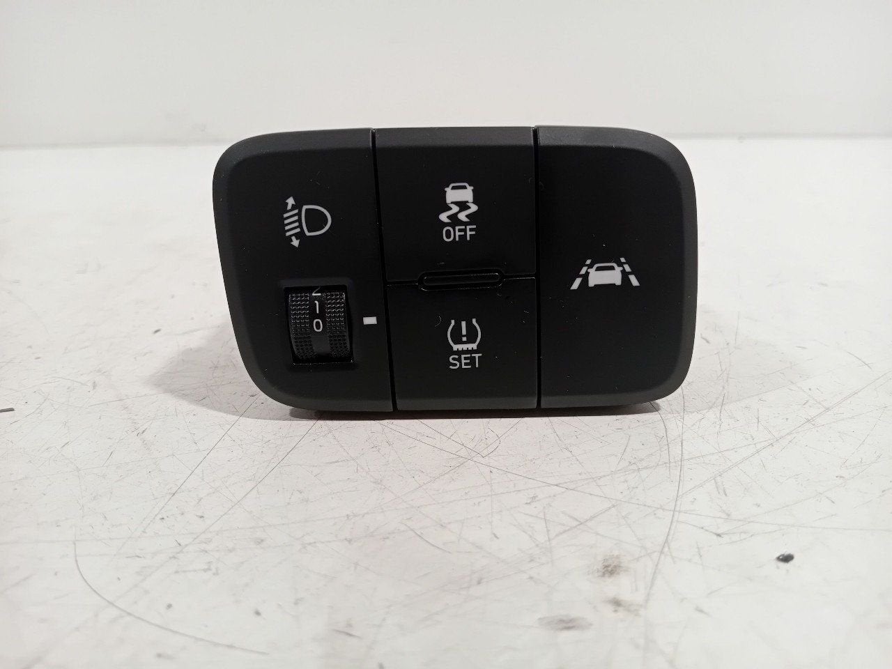 Schakelaar koplamp hoogteregeling Hyundai i10, Onderdelen@venauto.nl, Van der Ven Autorecycling B.V., Gebruikt, Ettenseweg 76, 4706 PB Roosendaal, The Netherlands
