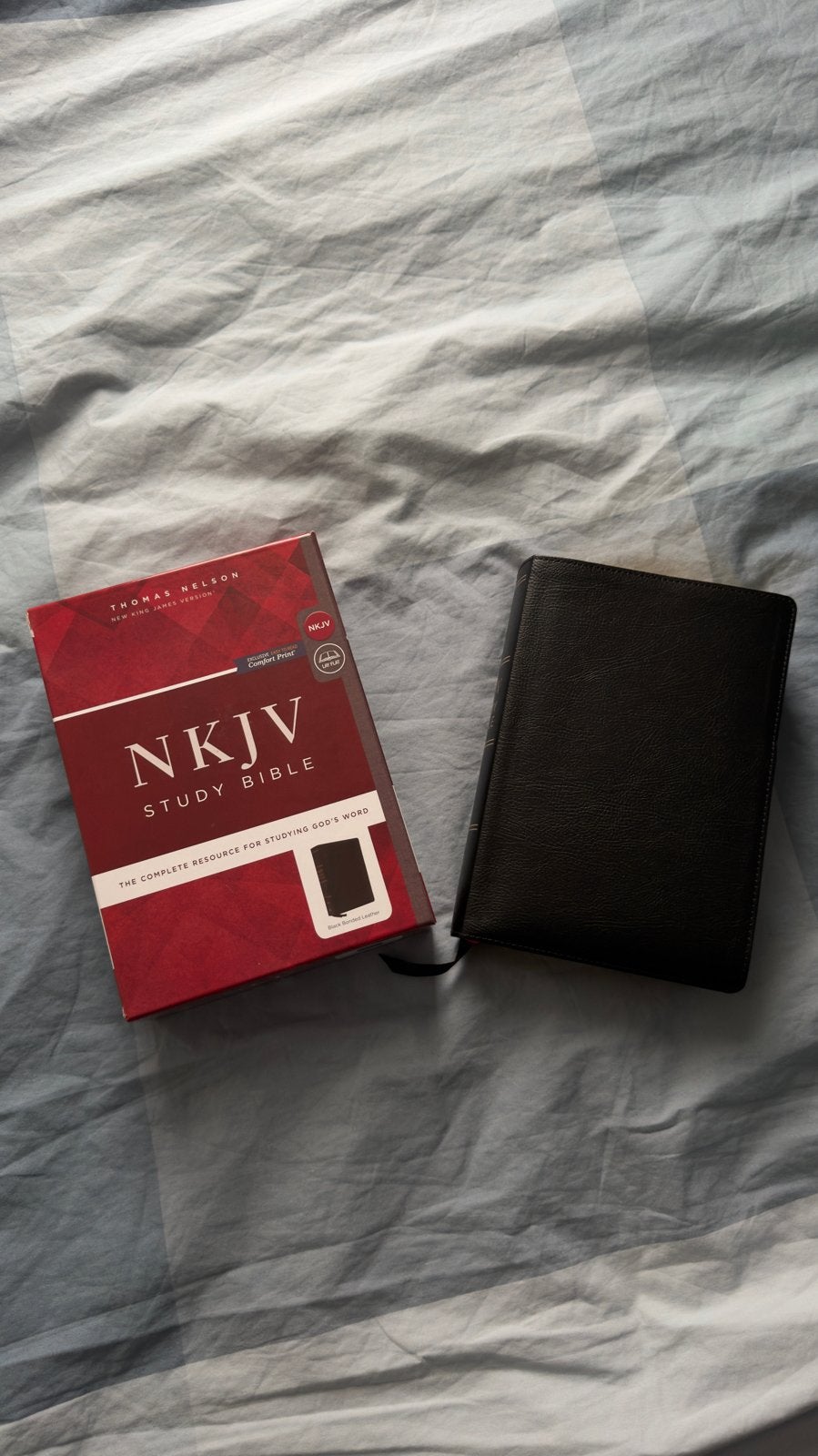 Nieuwe NKJV Studiebijbel met hoes, Verzenden