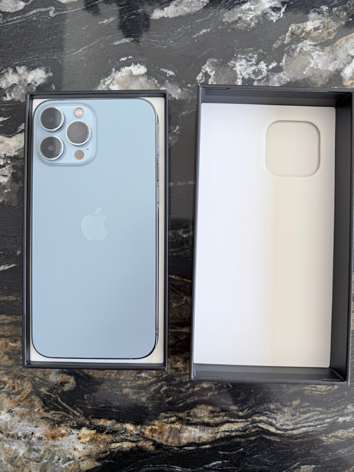 iPhone 13 Pro Max 128GB Sierra Blue, Blauw, Ophalen of Verzenden, IPhone 13 Pro Max, 81 %