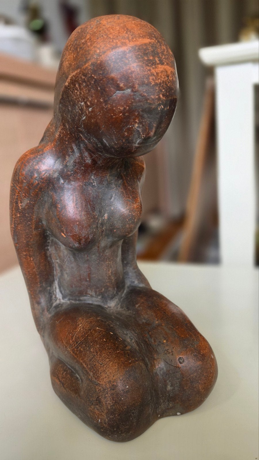 Prachtig Vintage Terracotta Beeld – Knielende Vrouw (Mid-Cen, Antiek en Kunst, Kunst | Beelden en Houtsnijwerken, Ophalen of Verzenden