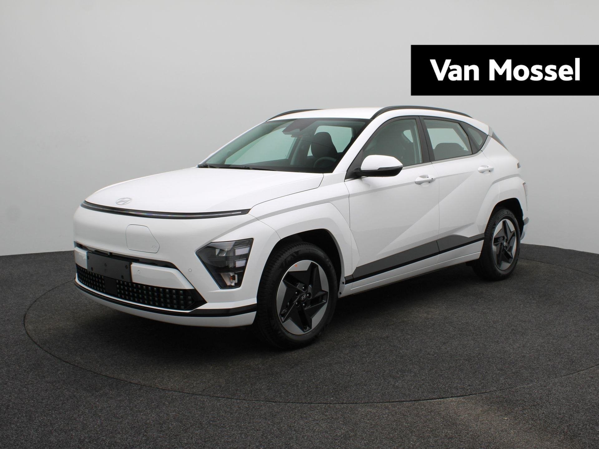 Hyundai Kona Electric Comfort 64.8 kWh | Uit Voorraad Leverb, Auto's, Stof, Met garantie (alle), Wit, 510 km