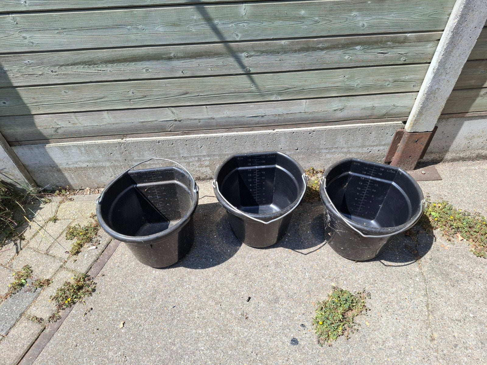 3 x 20 liter muur emmer met bevestiging, Overige merken, Ophalen, Gebruikt, Overige typen
