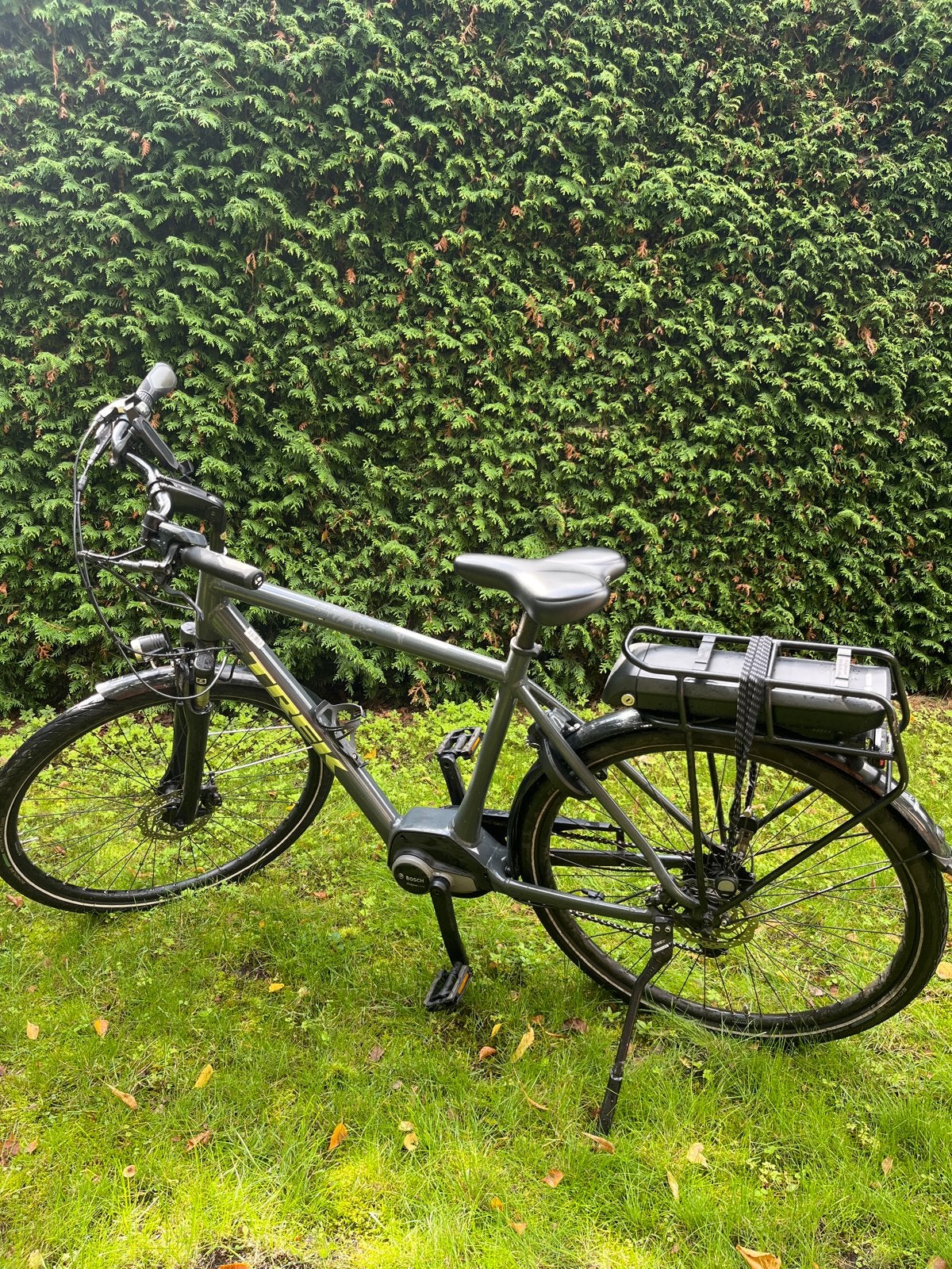 Trek E-bike met Bosch motor, Zo goed als nieuw, 51 tot 55 cm, 50 km per accu of meer, Ophalen