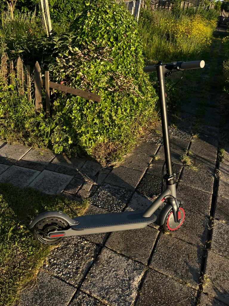 Elektrische step, Fietsen en Brommers, Ophalen, Zo goed als nieuw, Elektrische step (E-scooter)