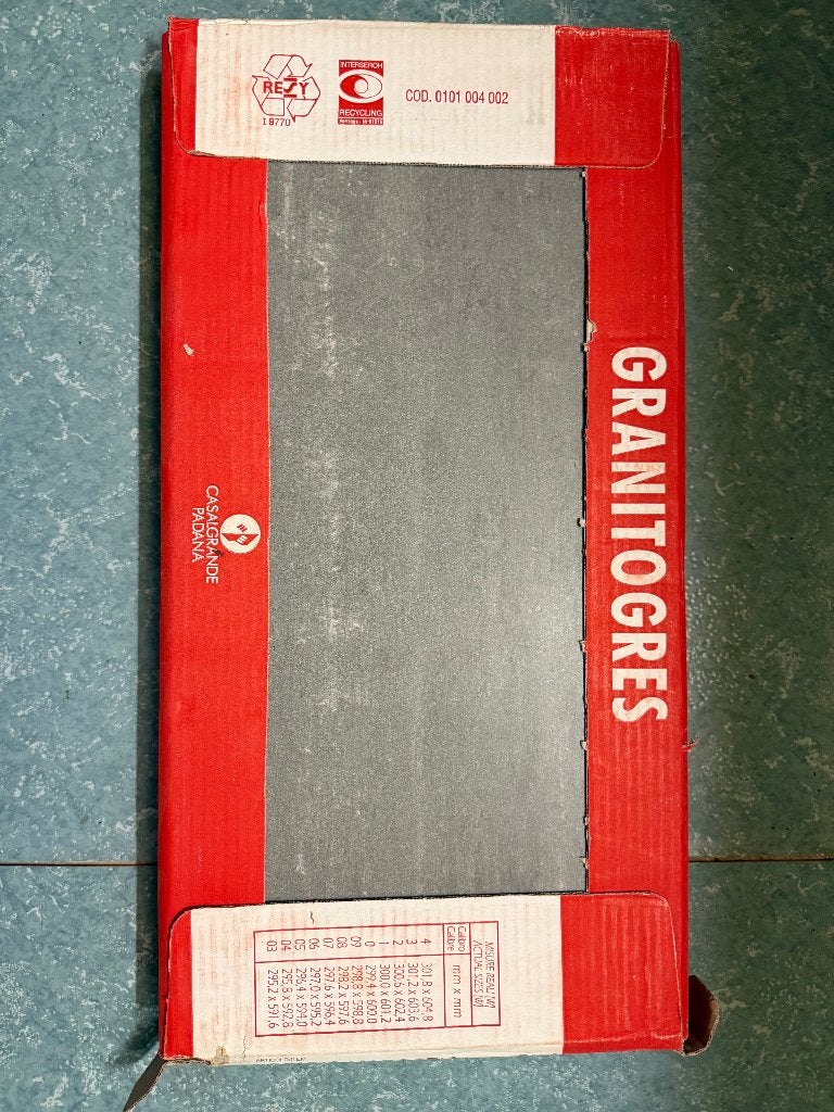 Casalgrande Padana Granitogres 30x60 grijs – ca. 10,5 m², Doe-het-zelf en Verbouw, Ophalen, Wandtegels, Nieuw, Minder dan 20 cm
