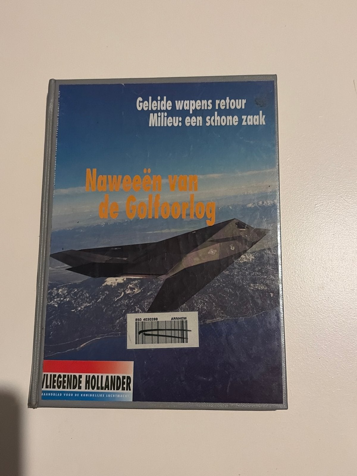 Vliegende Hollander: Naweeën van de Golfoorlog, Boeken, Oorlog en Militair, Ophalen of Verzenden, 1945 tot heden, Gelezen, Luchtmacht