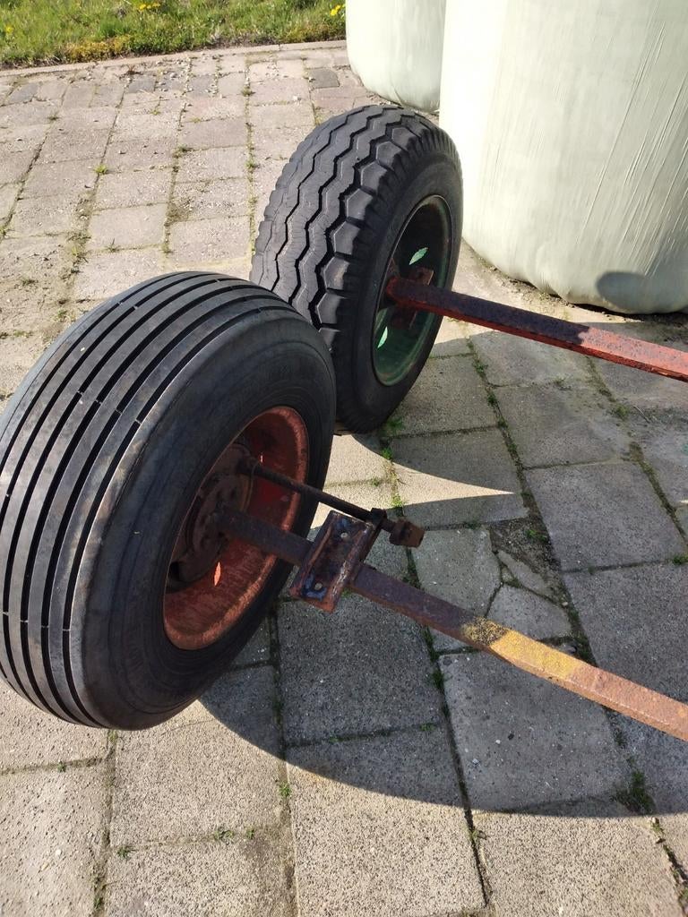 Set van 4 landbouw wielen met assen, Ophalen of Verzenden