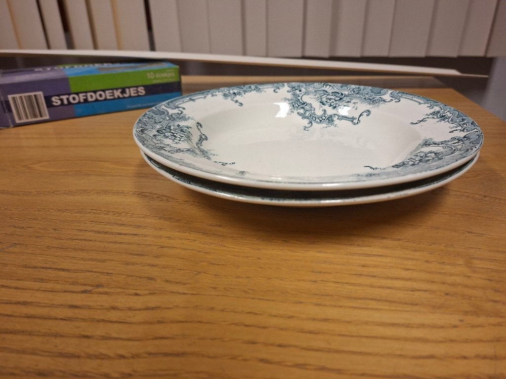 B.F.K. Boch Frères Kéramis dauphin diep bord, Ophalen