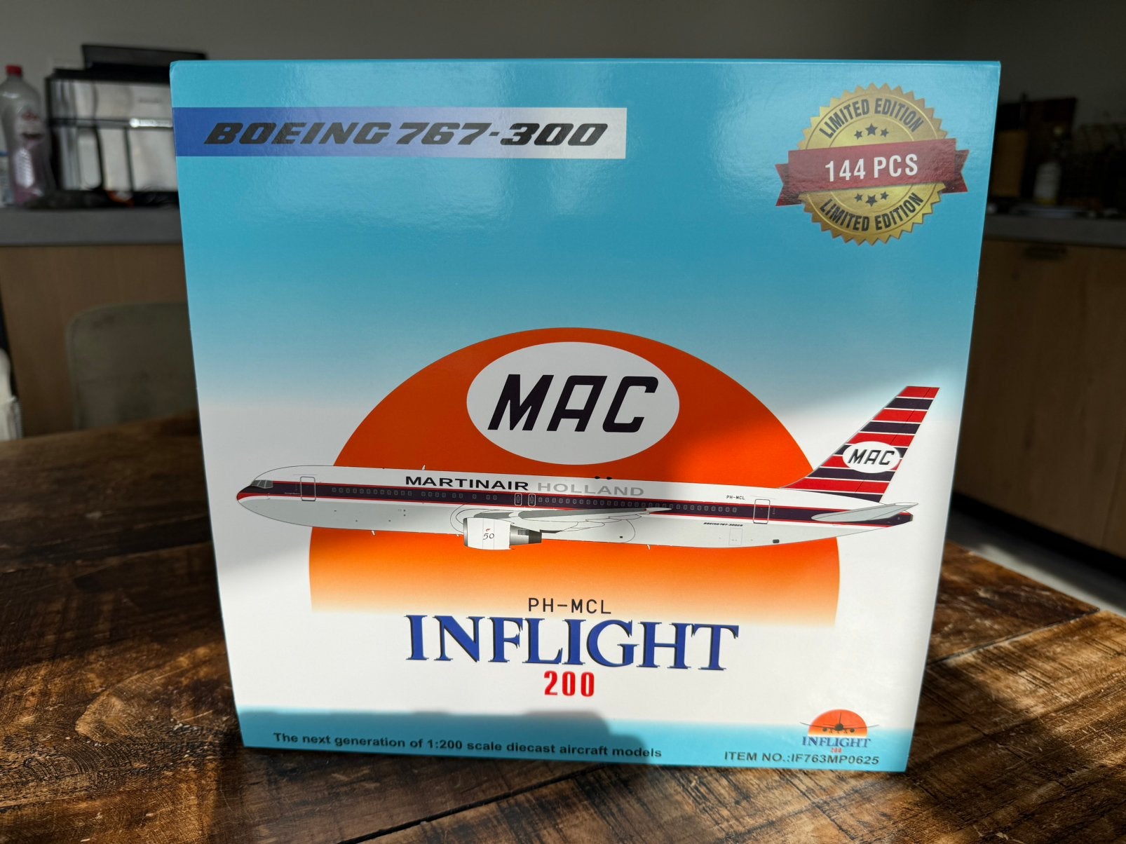 Inflight200 Boeing 767-300 Martinair Holland, Ophalen, Nieuw, Schaalmodel