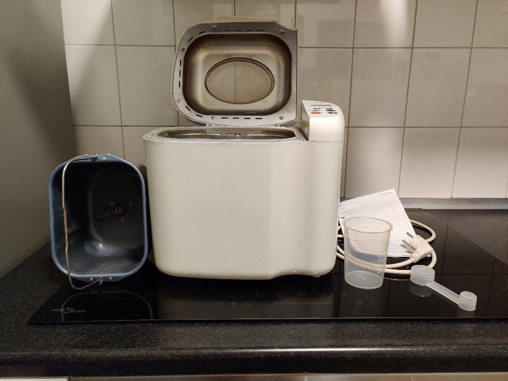1 witte Severin broodbakmachine, Witgoed en Apparatuur, Broodbakmachines, Ophalen of Verzenden, Gebruikt, Met timer
