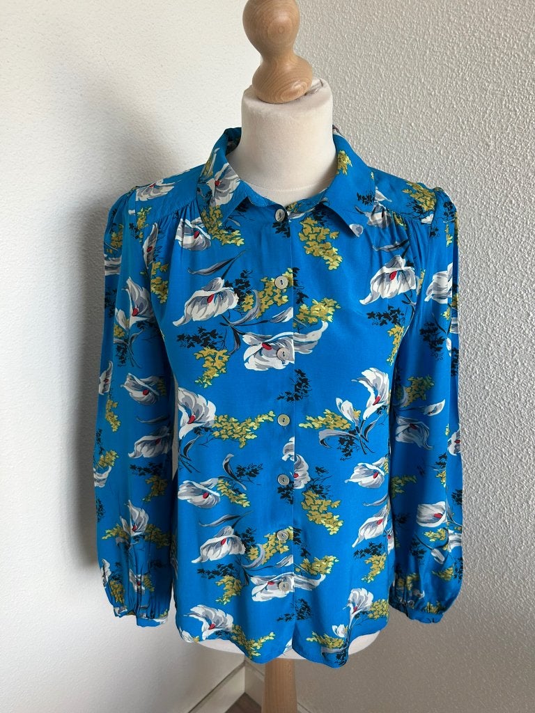 King Louie maat 40 blauwe lelie blouse 2623, Maat 38/40 (M), Blauw, Ophalen of Verzenden, Zo goed als nieuw